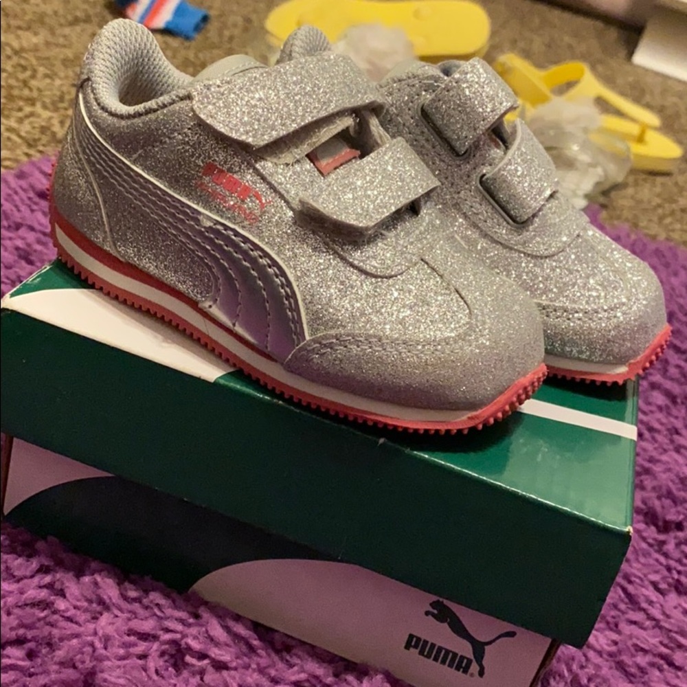 Silver and pink toddler pumas